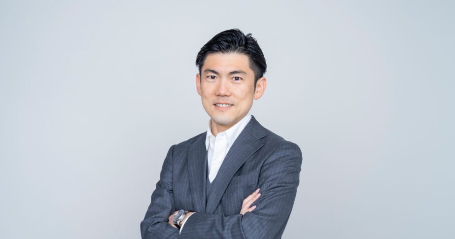 平尾 譲二